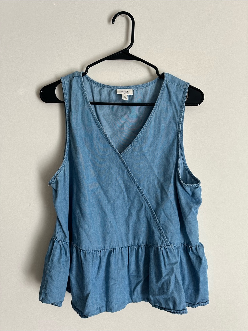 a.n.a A New Approach Chambray Ruffle Peplum Tank Top Blue L